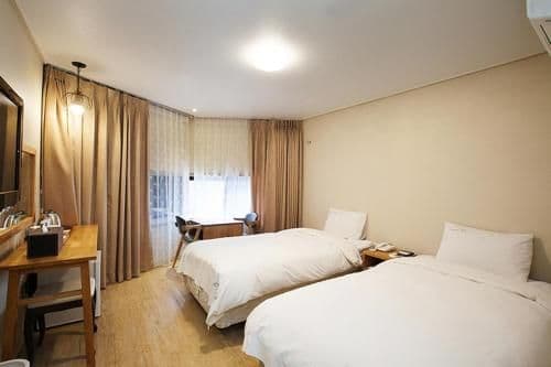 Superior Twin Room