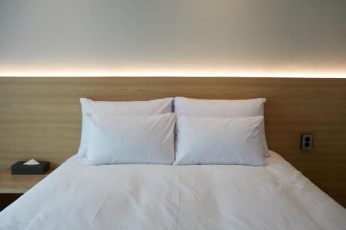 Deluxe Double Room with Partial Sea View