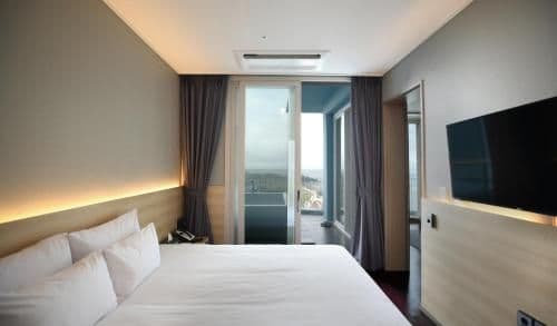 Premiere Spa Suite Deluxe King Double