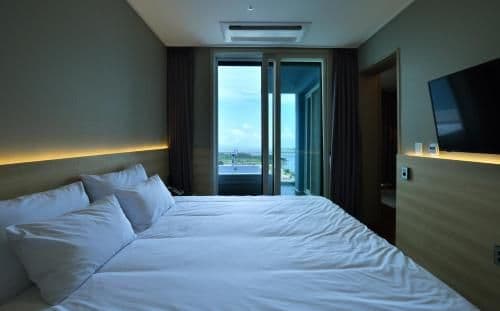 Premiere Spa Suite Deluxe King Double