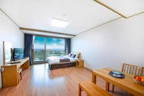 Family Room with Balcony and Sea View