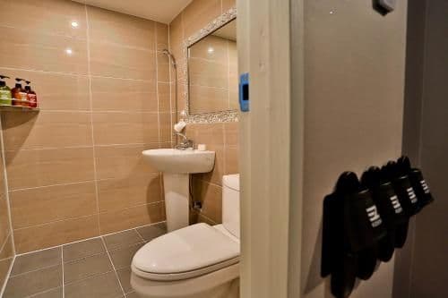 Twin Room with Private Bathroom