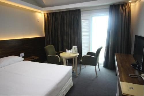 Deluxe Double Room with Balcony and Sea View