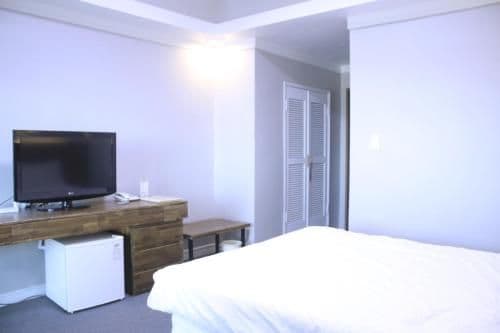 Deluxe Double Room with Balcony and Sea View