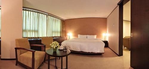 Suite (2 Adults)
