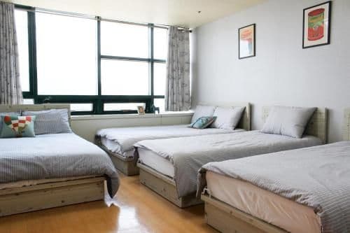 Deluxe Family Room