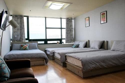 Deluxe Family Room