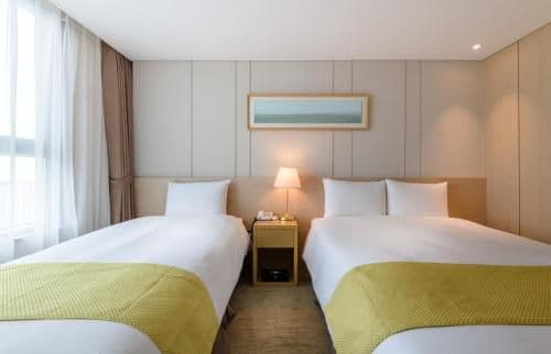 Special Offer - Family Room with Free Breakfast for 3