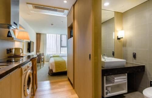 Special Offer - Family Room with Free Breakfast for 3