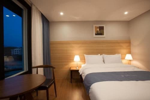 Standard Double Room with Mountain View