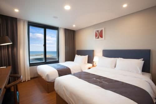 Deluxe Twin Room with Sea View