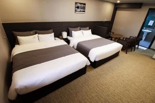 Suite Room with Two Queen Beds