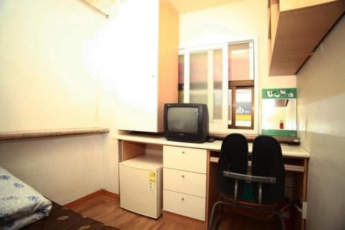 Single Room with Shared Bathroom