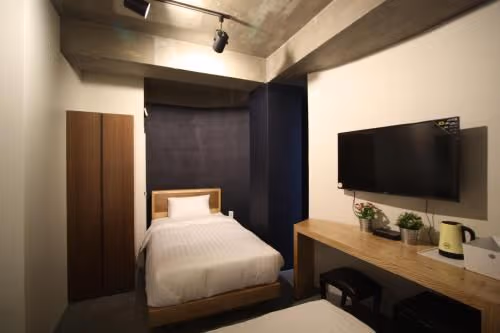 Family Room - Free Pocket Wifi