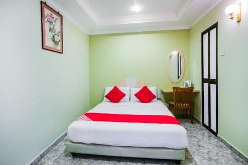 Hotel Fuji (SG Clean, Staycation Approved)