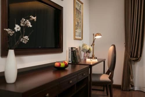 Executive Deluxe double or twin with city view