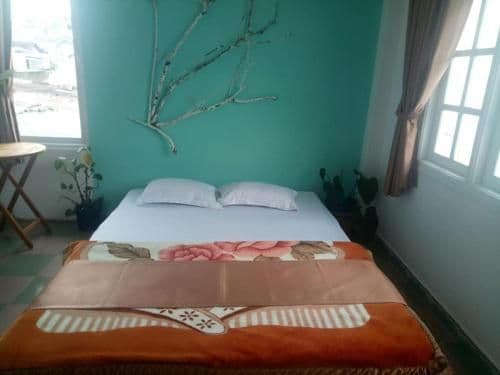 Large Single Room