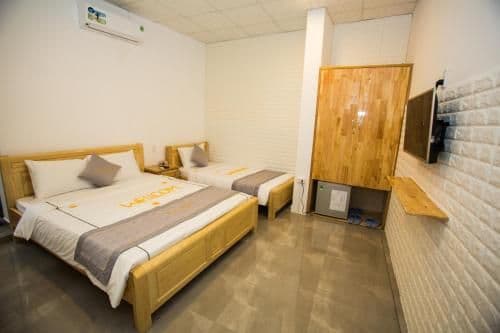 Triple Room with City View