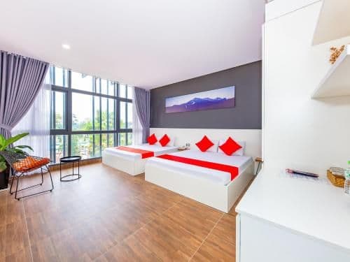 Deluxe Family Room