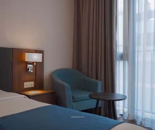 Senior Deluxe Room with City View