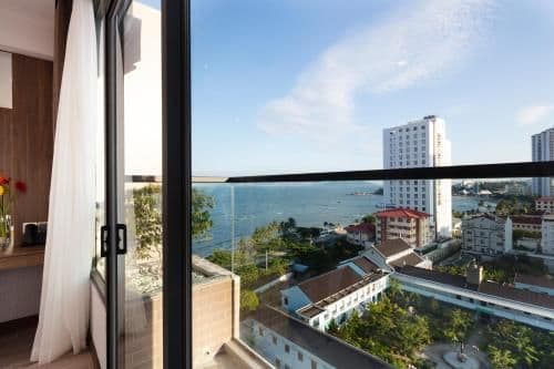 Double or Twin Room Balcony and Sea View