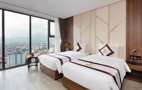 Deluxe Double or Twin Room with City View