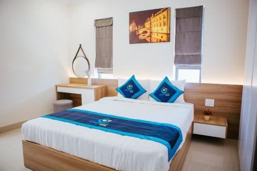 King Room with Mountain View