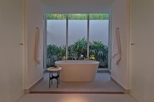 Pool Suite