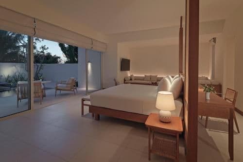 Pool Suite