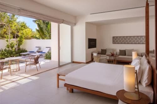 Pool Suite