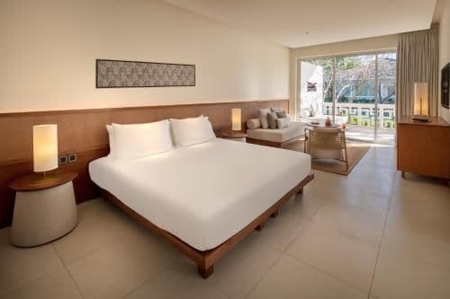 Deluxe Suite with Pool View