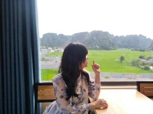Double Room with Mountain View