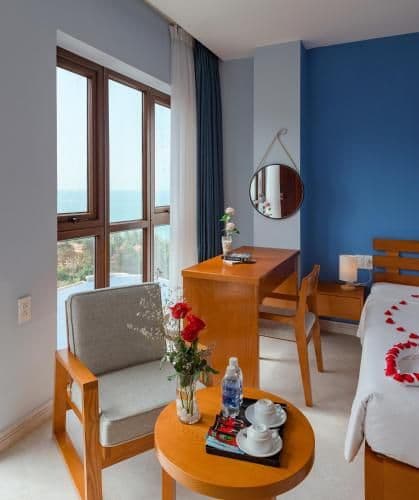 Deluxe Double or Twin Room with Sea View