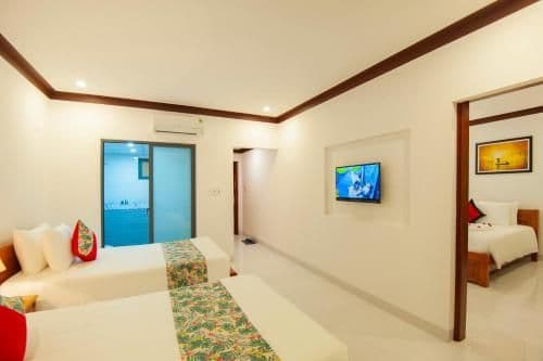 Deluxe Double or Twin Room with Pool View