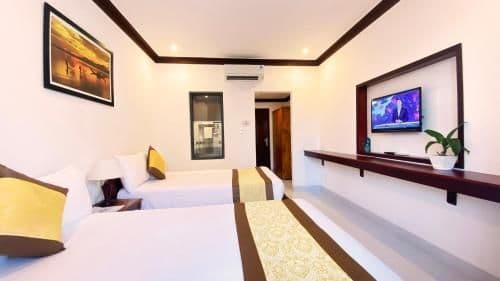 Deluxe Double or Twin Room with Pool View