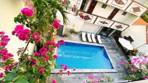Deluxe Double or Twin Room with Pool View