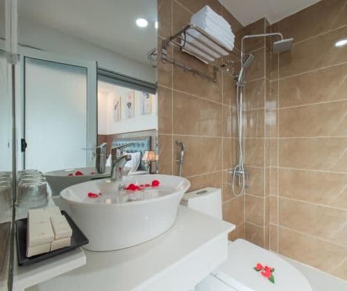 Deluxe Double Room with Balcony and Sea View