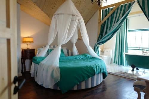 King Room with Mountain View