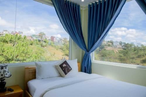 Triple Room with Mountain View
