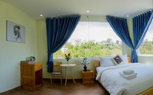 Triple Room with Mountain View