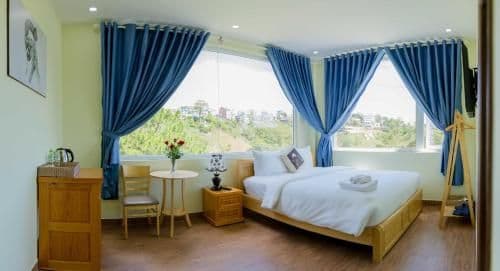 Triple Room with Mountain View