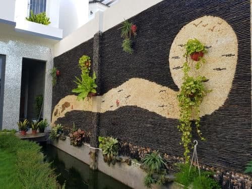 Villa with Garden View