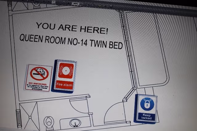 DOUBLE QUEEN SIZE BED