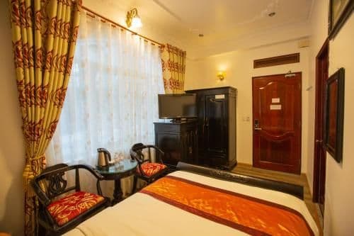Deluxe Double or Twin Room with City View