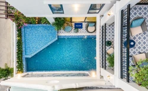 King Suite with Balcony - 1 year voucher to freely change your stay date