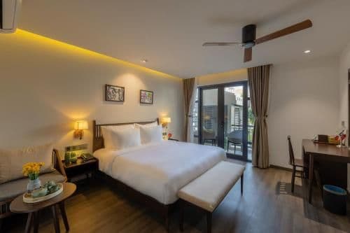 King Suite with Balcony - 1 year voucher to freely change your stay date