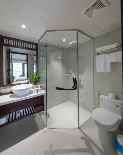 King Suite with Balcony - 1 year voucher to freely change your stay date