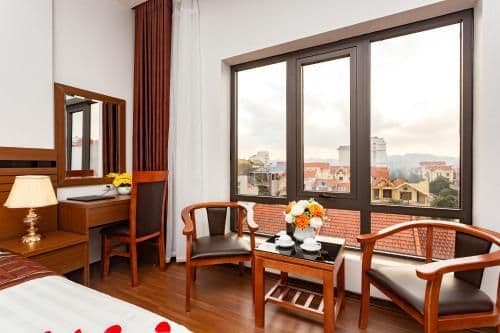Family Room with Mountain View