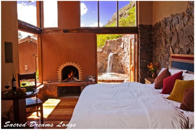 SUITE WITH JACUZZI