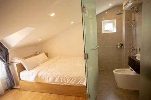 Double Room with Private Bathroom